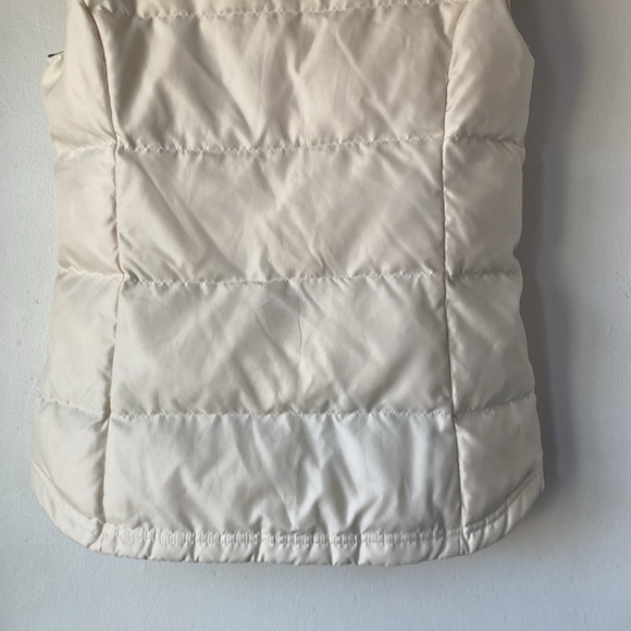 Roots XS Puffer Vest - Picture 9 of 14